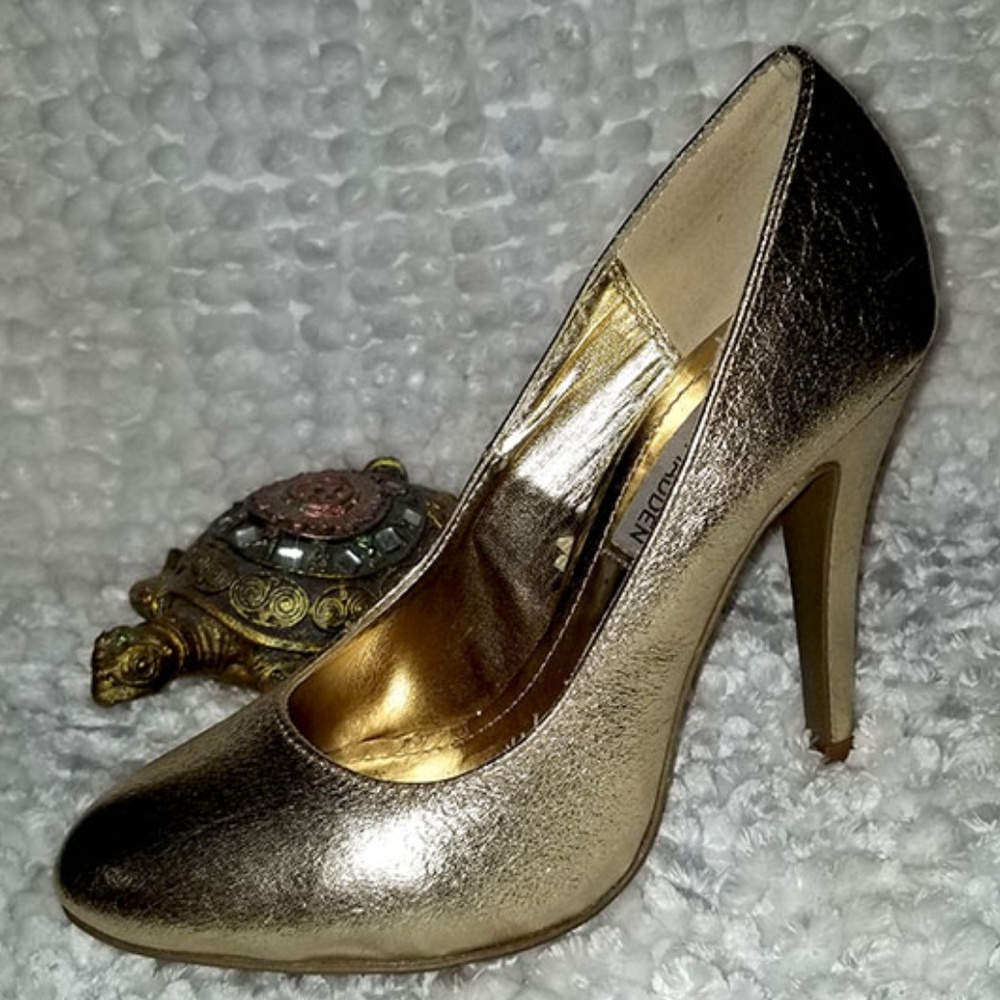 Steve Madden Gold High Heel Pumps